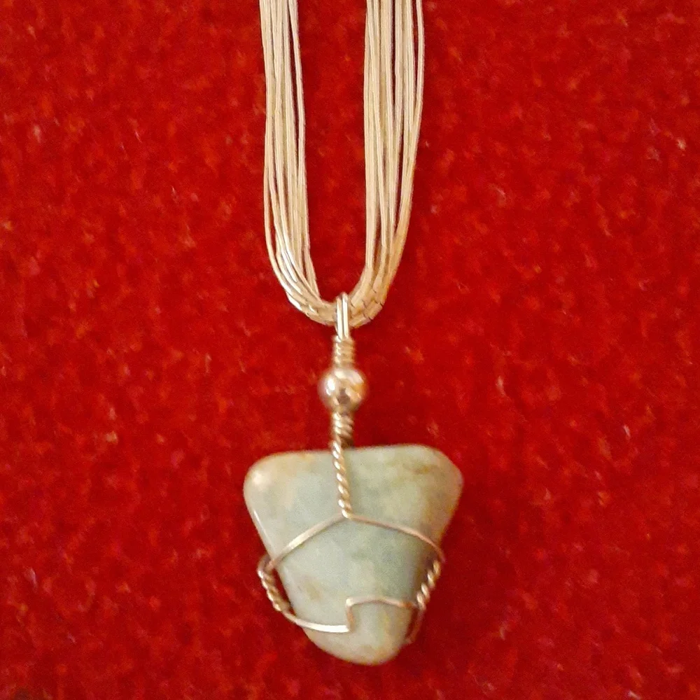 southwest style liquid silver strand necklace with a turquoise pendant - Picture 4 of 5